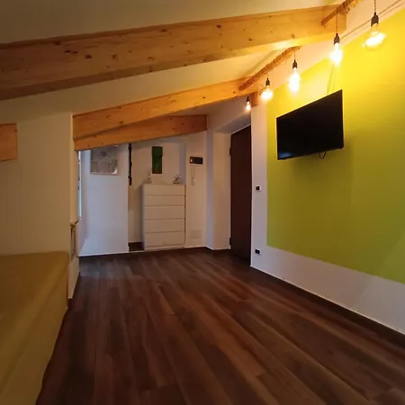 Mansarda In Centro Apartamento