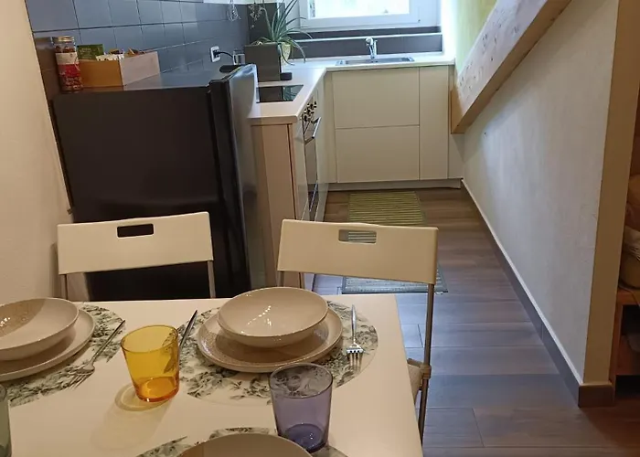 Mansarda In Centro Apartment *